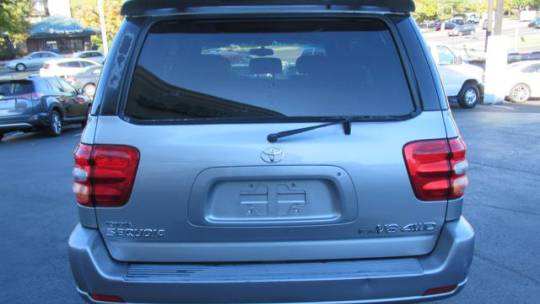 2004 toyota sequoia limited