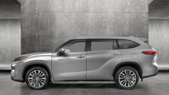 2023 toyota highlander l