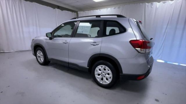 2021 subaru forester base