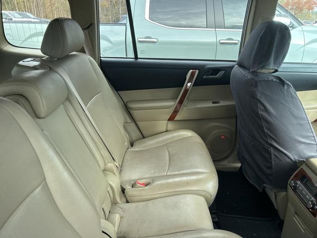 2012 toyota highlander limited