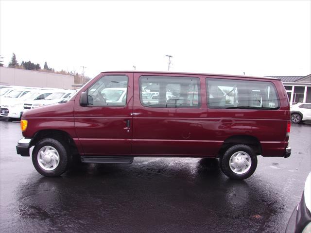 2004 ford e350 super duty base