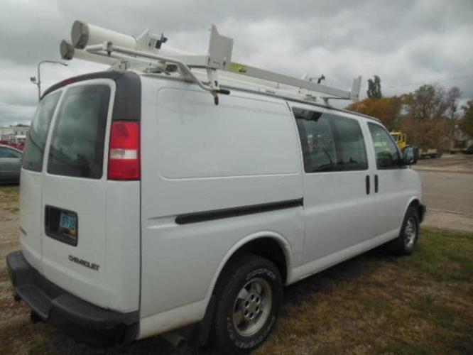 used 2005 chevrolet express 1500 walhalla, nd 58282 for sale in leroy, north dakota