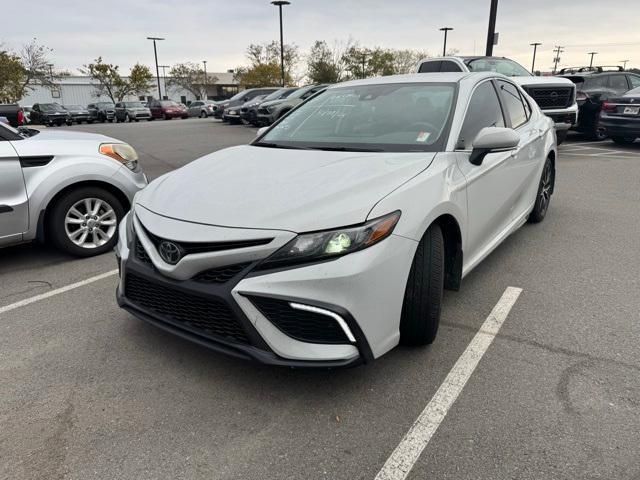 2024 toyota camry se