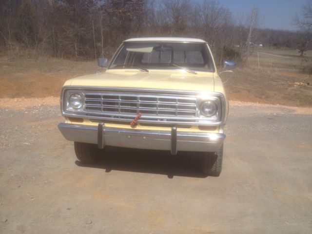 1974 dodge power wagon club cab adventurer package 318 automatic