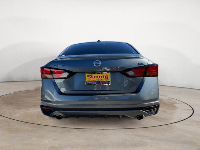 2020 nissan altima 2.5 sr
