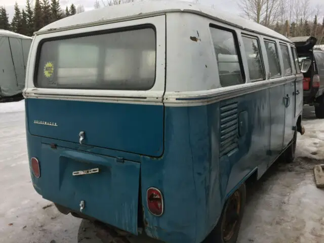 1965 volkswagen delux 13 window microbus non walk through
