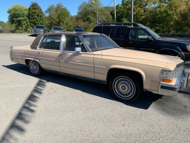 very clean 1989 cadillac