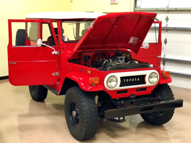 beautifuly restored 1974 toyota land cruiser fj40