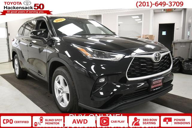 2021 toyota highlander le