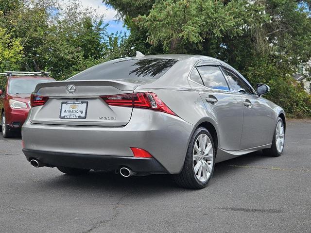 2016 lexus is 200t base