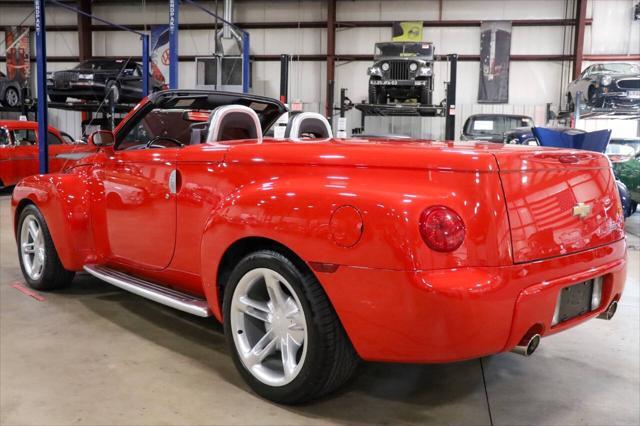 2004 chevrolet ssr ls 2dr regular cab convertible rwd sb