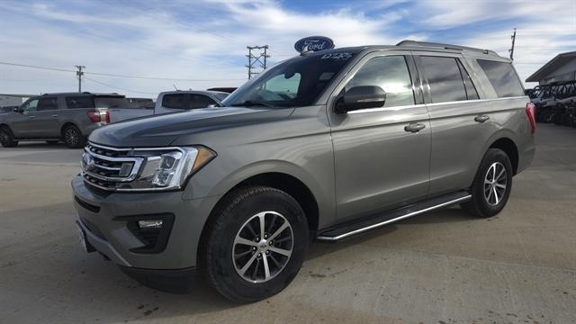 2019 ford expedition xlt