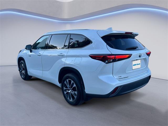 2021 toyota highlander hybrid xle