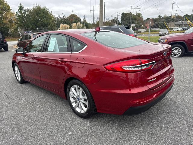 2019 ford fusion se