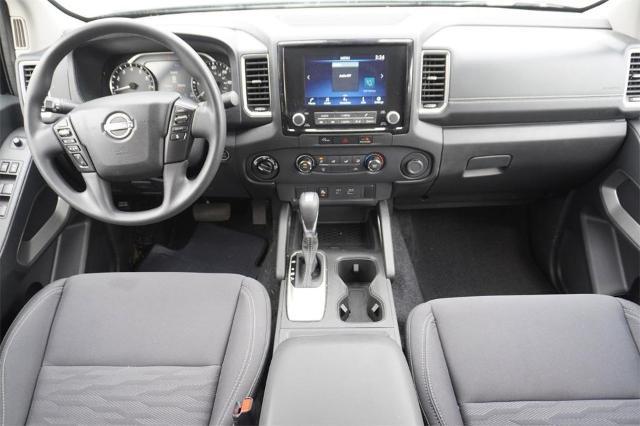 2024 nissan frontier sv