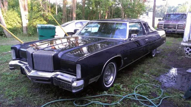 1977 chrysler new yorker.. 3,327 miles
