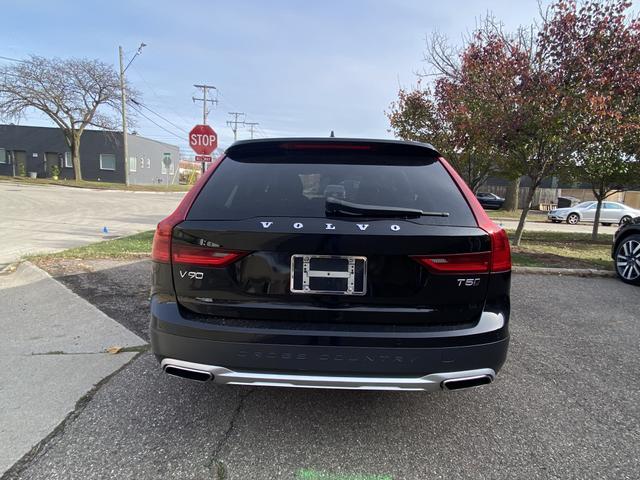 2018 volvo v90 cross country t5