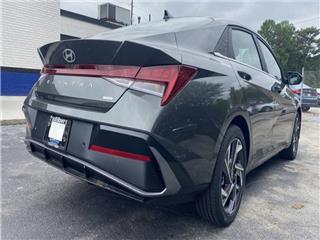 2024 Hyundai Elantra limited