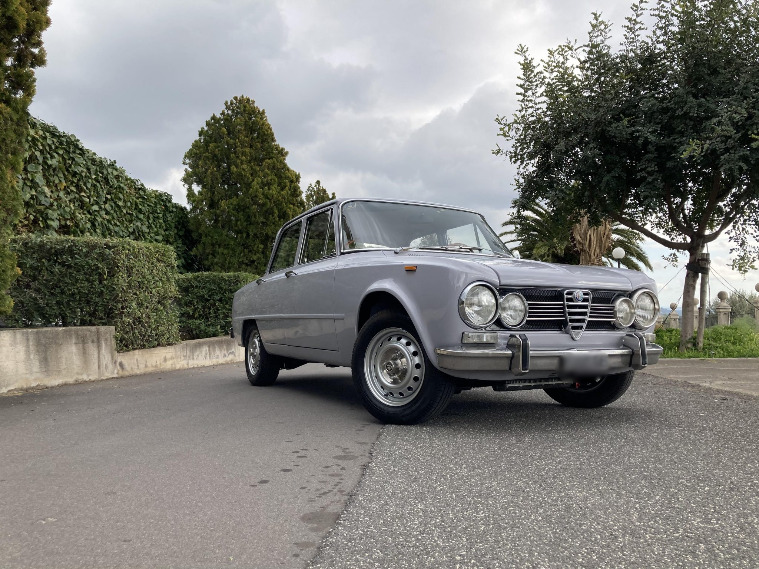 1972 alfa romeo giulia 1300 super