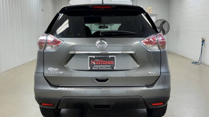 2016 nissan rogue sv