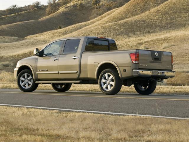 2014 nissan titan sl