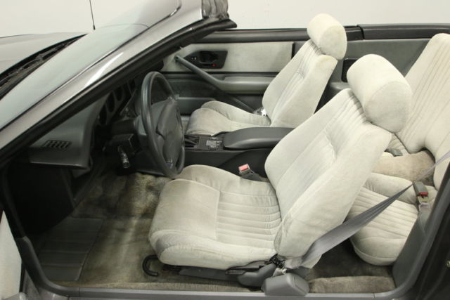 only 17k actual miles, 2 owners w/ clean carfax, original & super clean, 5.0 v8
