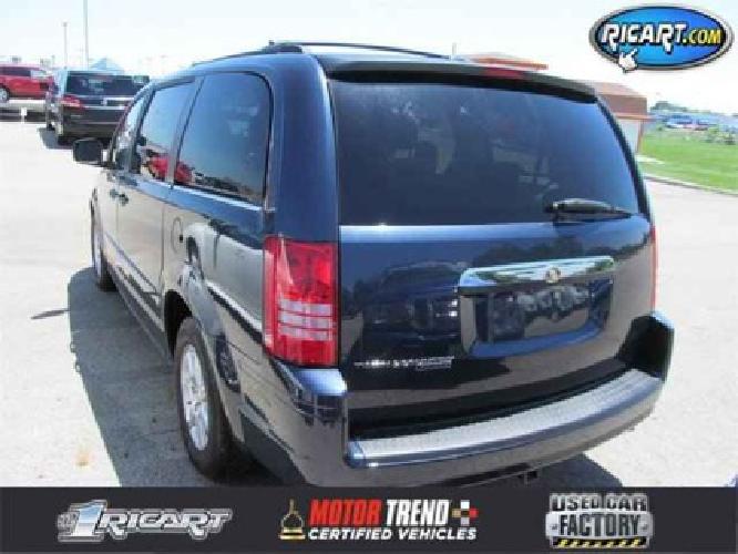 2008 chrysler town & country touring in columbus, oh