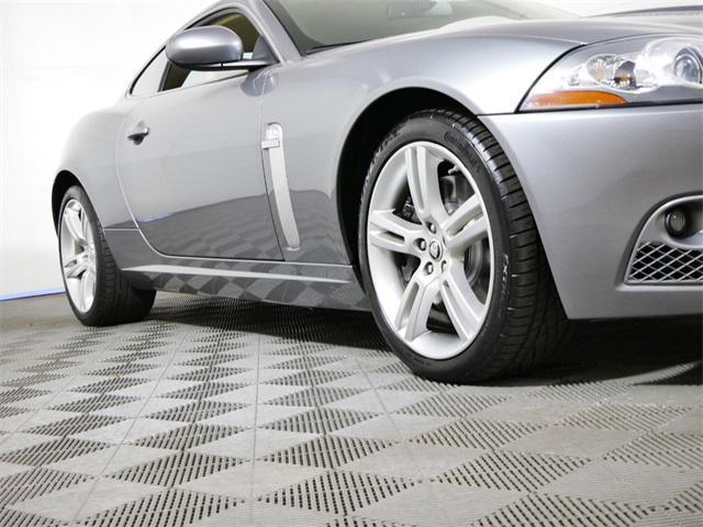 2008 jaguar xkr base