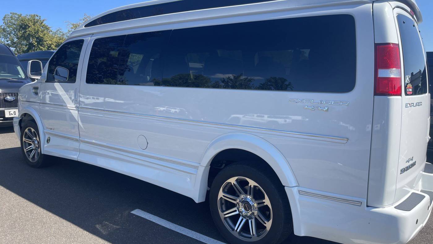 2020 gmc savana 2500