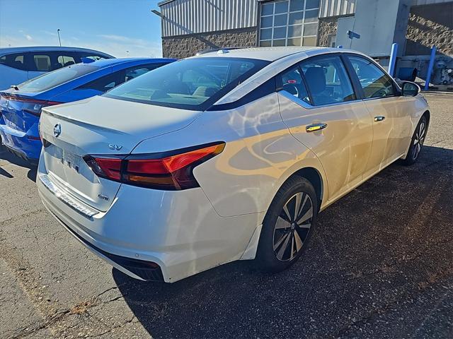 2022 nissan altima 2.5 sv