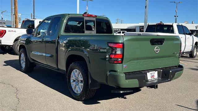 2022 nissan frontier sv