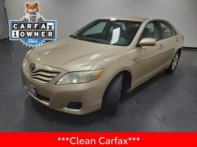 2011 toyota camry le