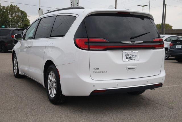 2022 chrysler pacifica touring l