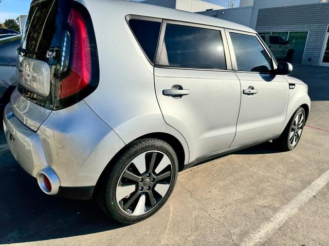 2014 kia soul !
