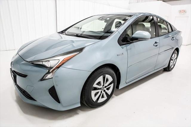 2017 toyota prius four