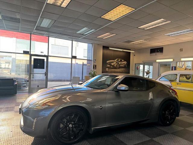 2014 nissan 370z base