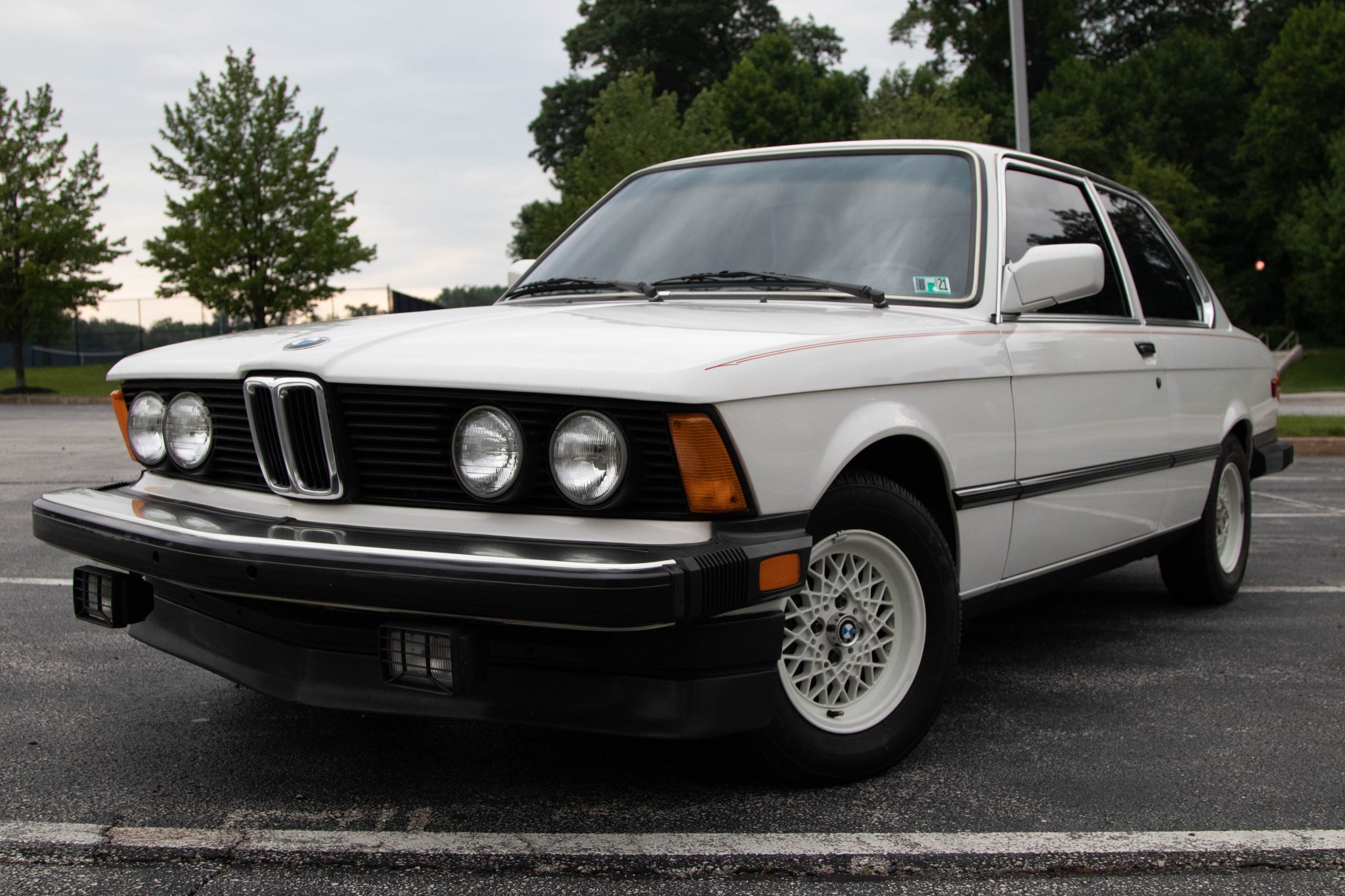 1983 bmw 320is 5-speed