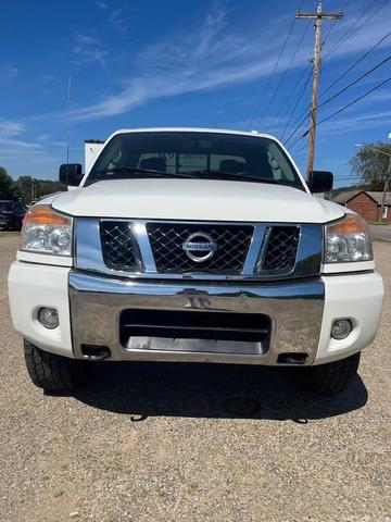 2013 nissan titan sv