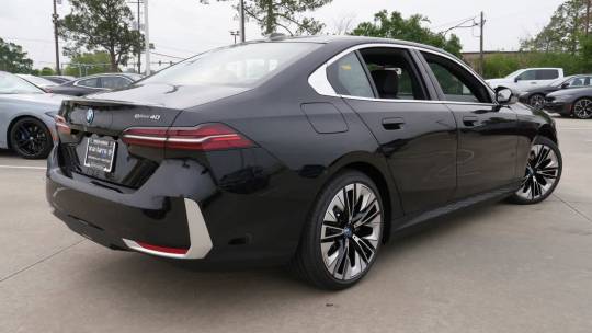 2024 BMW i5
