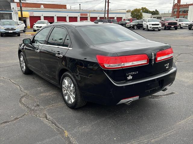2012 lincoln mkz base