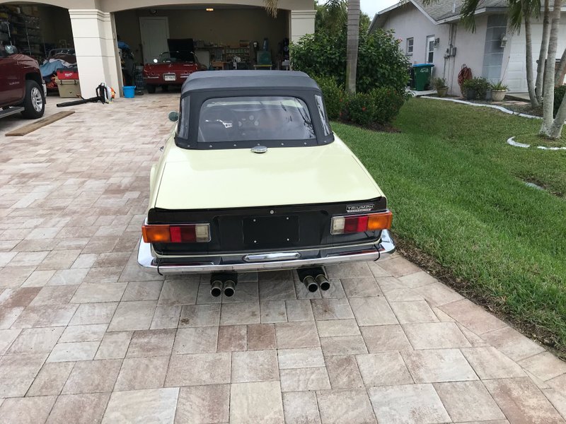 triumph tr6 roadster