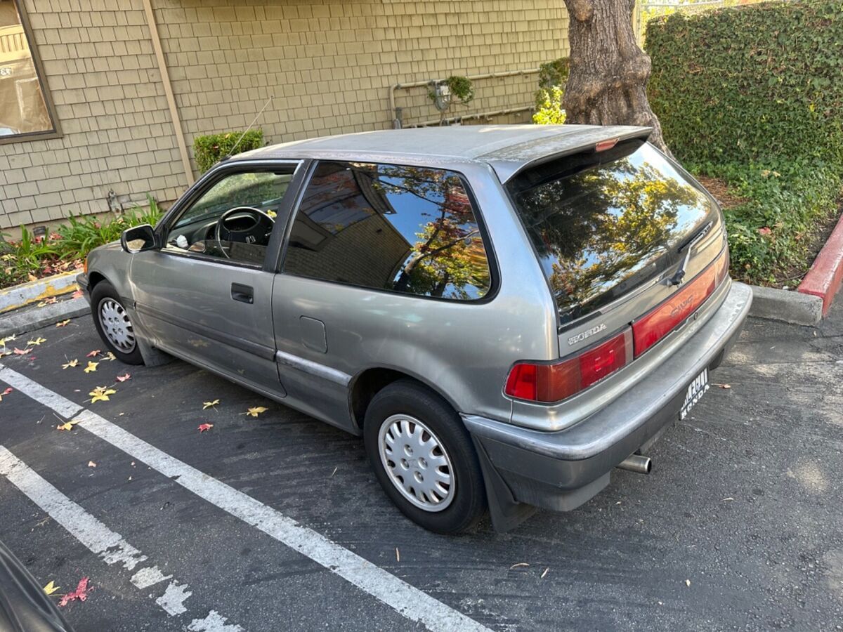 1991 honda civic hatchback. daily driver