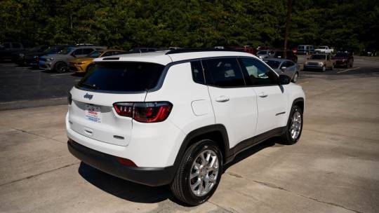 new 2024 jeep compass latitude lux