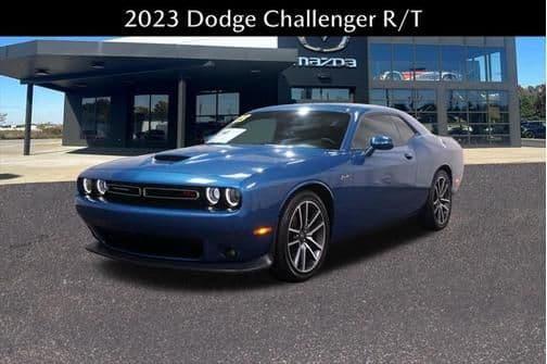 2023 dodge challenger r/t in youngstown, ohio