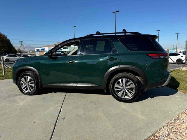 2022 nissan pathfinder sl