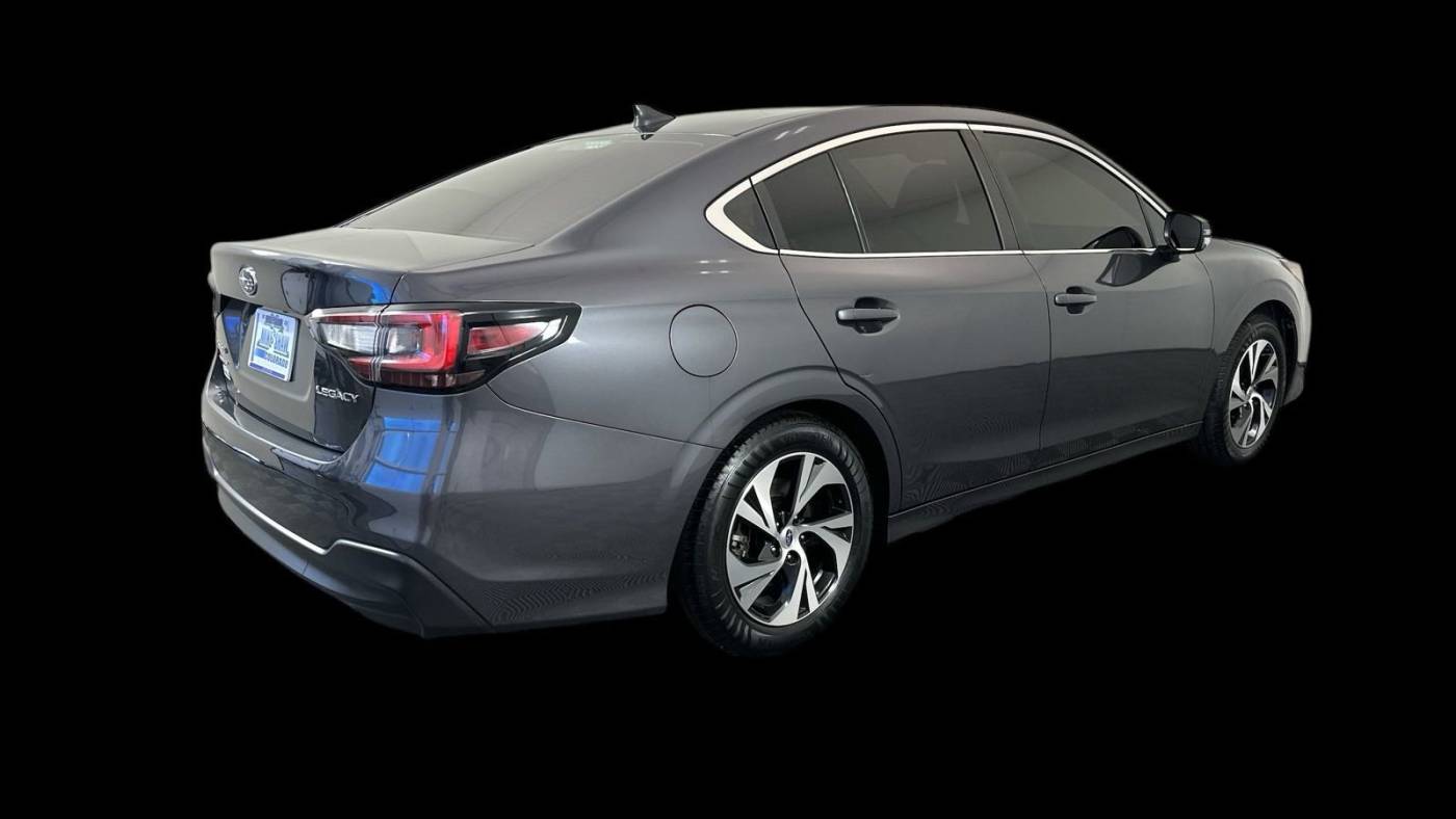 2022 subaru legacy premium