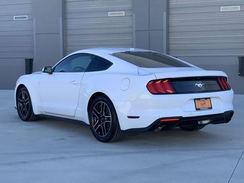 2020 ford mustang