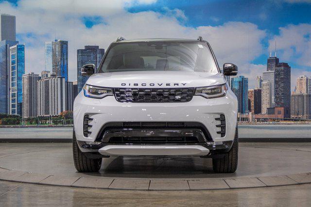 2023 land rover discovery p300 s r-dynamic