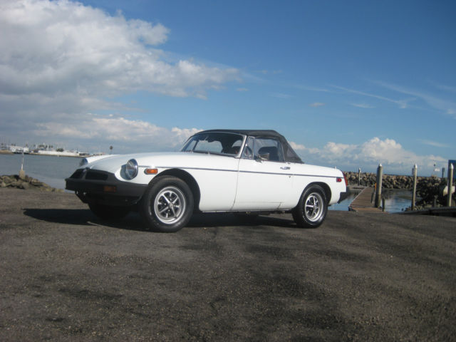 1974 mgb roadster ~matching numbers~rust free~ca car~