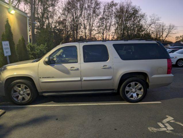 2008 gmc yukon xl slt-1 1/2 ton